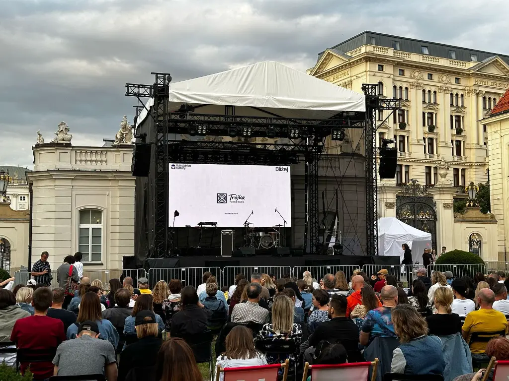 scena lumex 8x6m2.webp